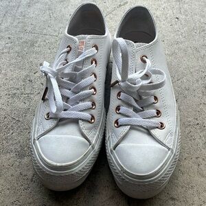 Converse White platform Sneakers with Rose Gold Accents